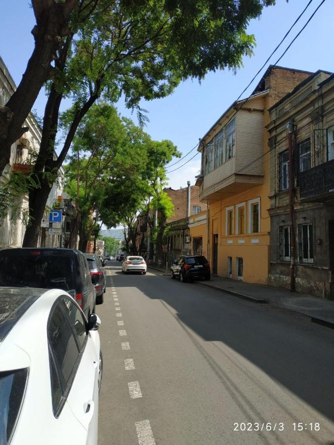 Aleksa Apartment Tbilisi Bagian luar foto